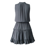 Mini vestido con escote en V y cintura elástica plisada con cordones